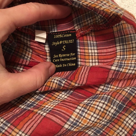 Edge brand Red Plaid Cropped Blouse - Picture 6 of 6